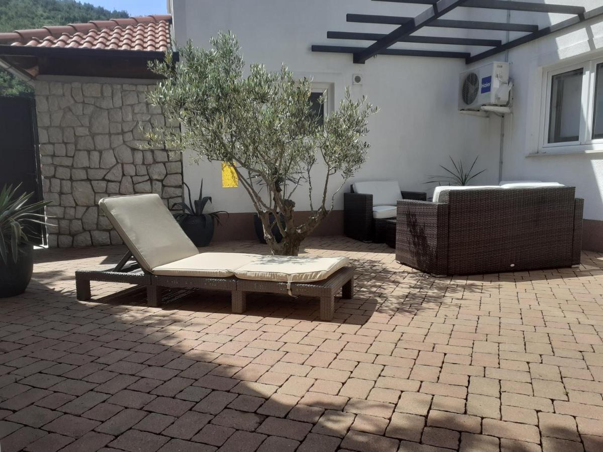 Villa Haus Niko Senj  Luaran gambar