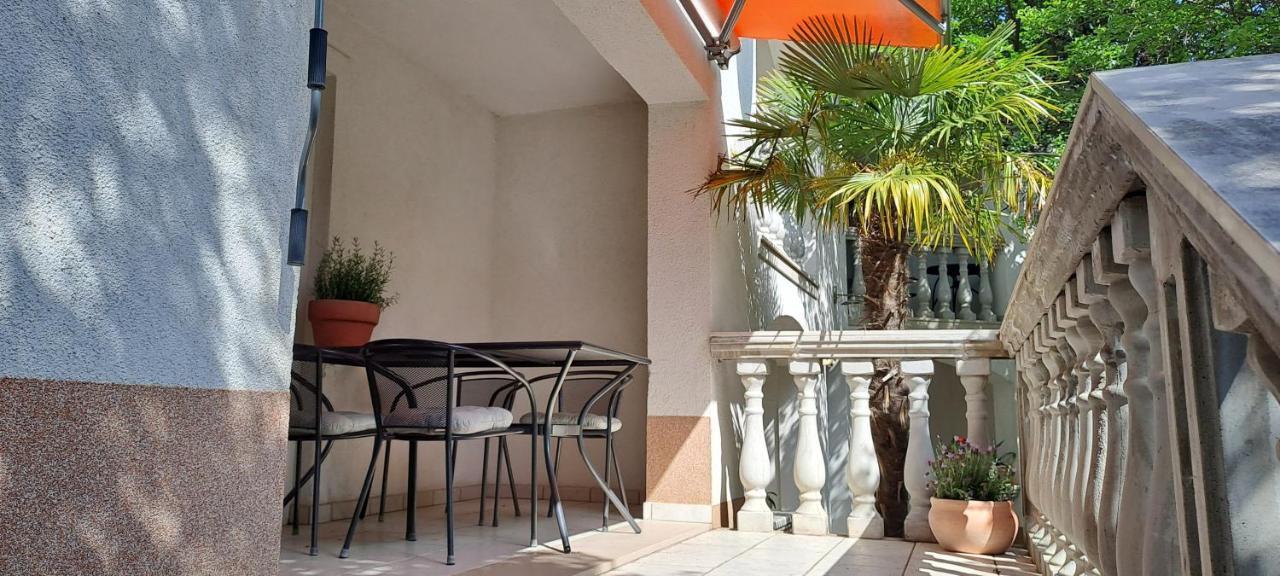 Villa Haus Niko Senj  Luaran gambar
